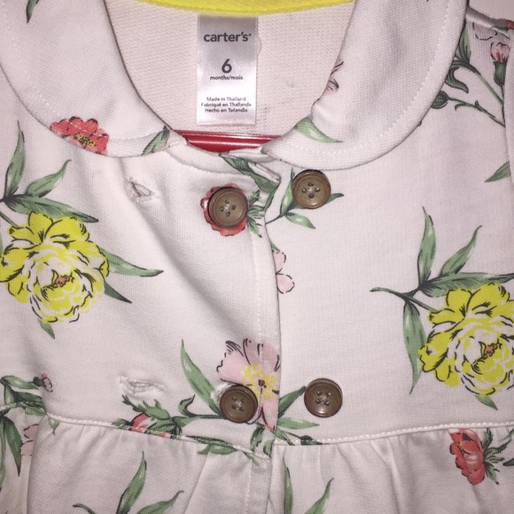 White Cardigan with flowers - Picture 2 of 2